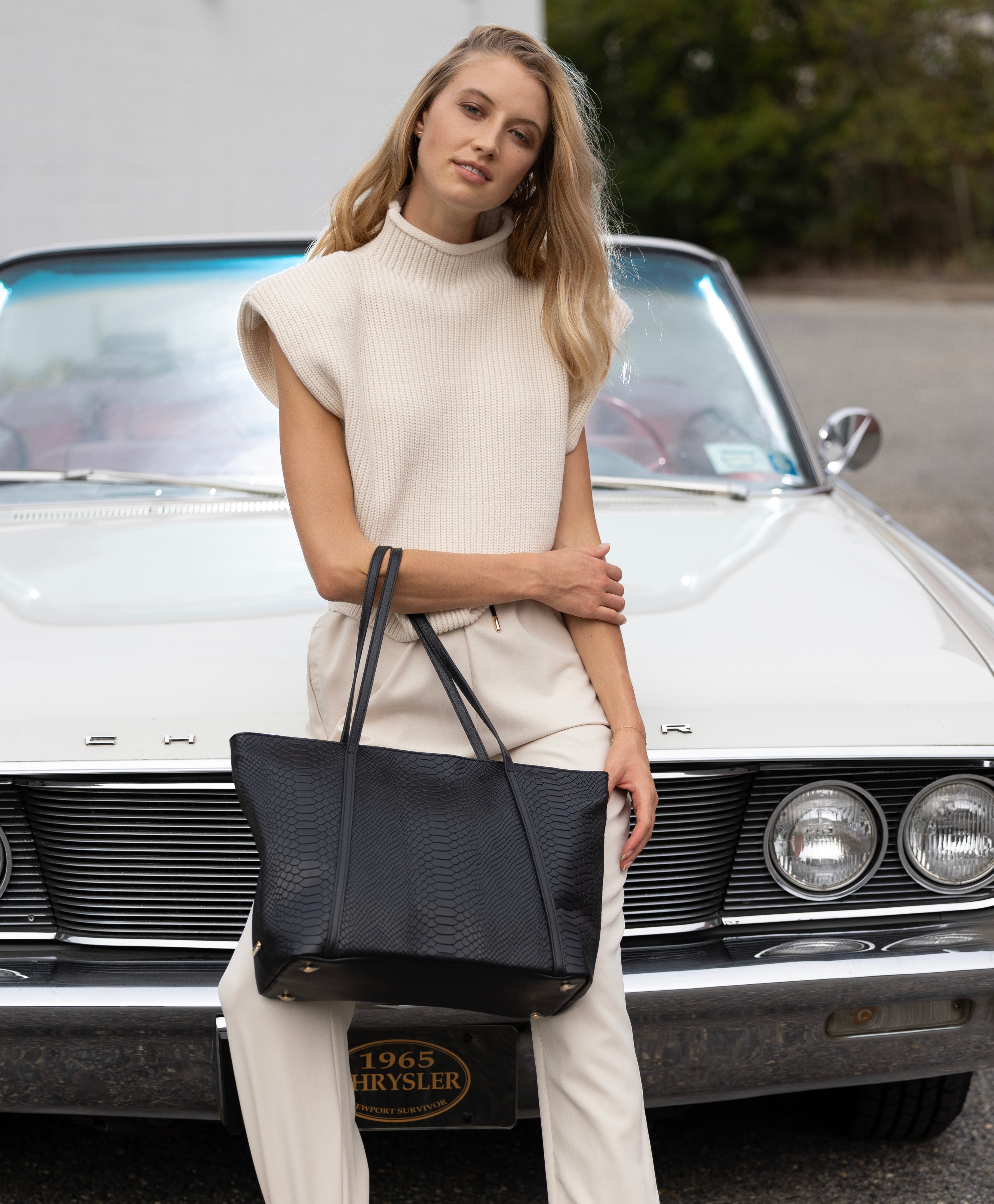 Fina Brise Travel Tote