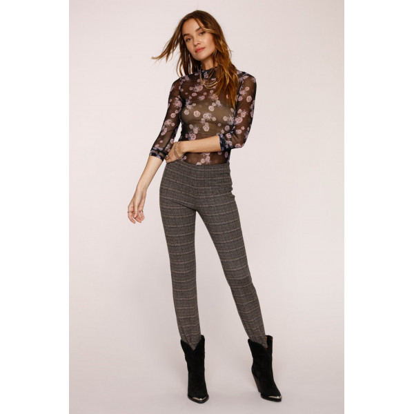 Triunfo Plaid Stirrup Pant