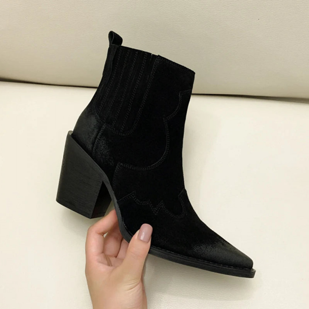 Accord Suede Boots