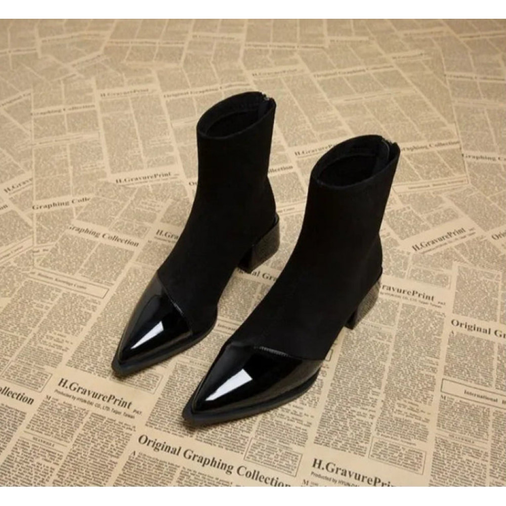 Lotus Boots