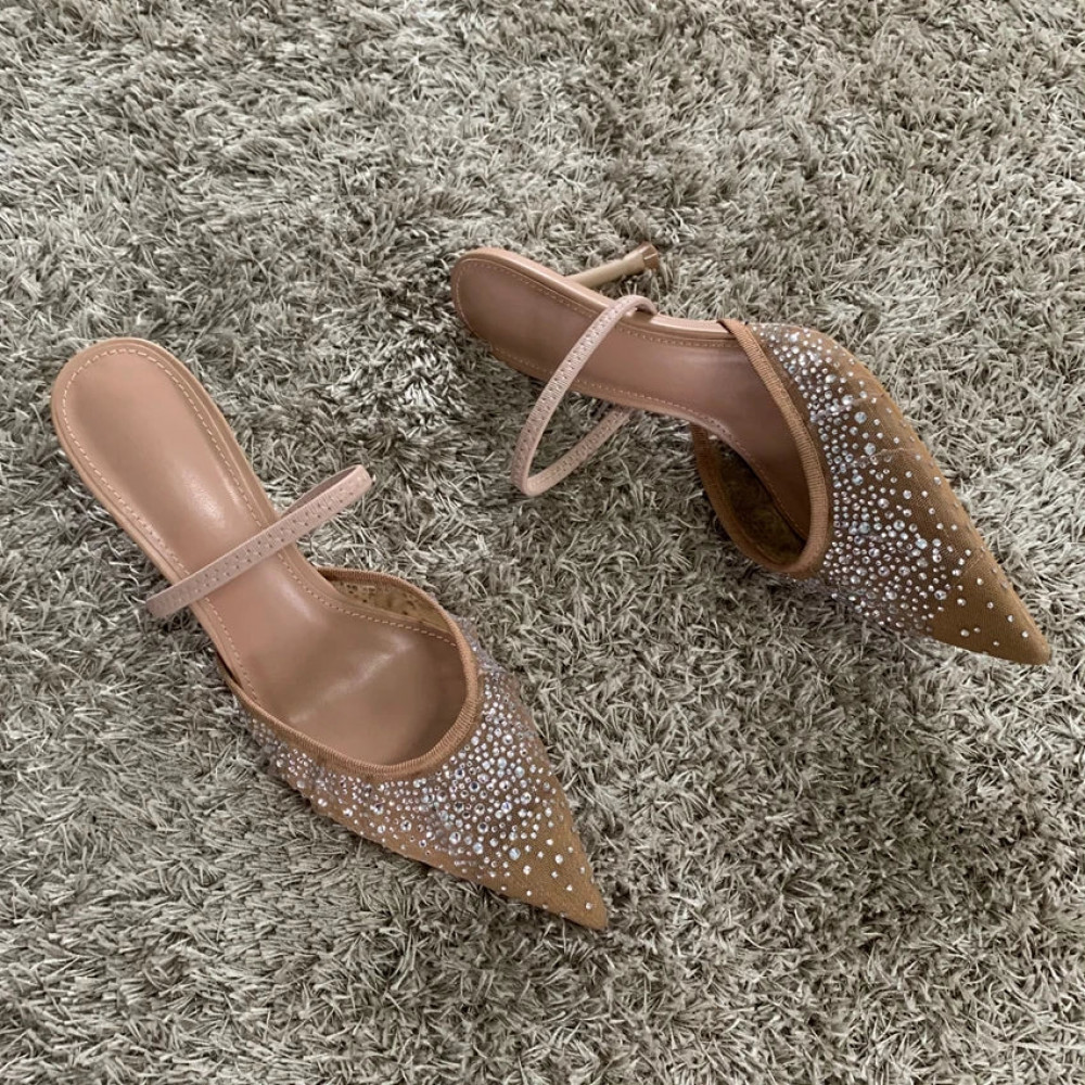 Logro Heels