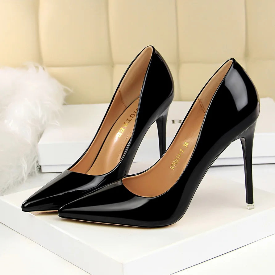 Obsidian Heels